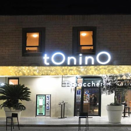 Hotel Ristorante Da Tonino Recanati Exterior photo